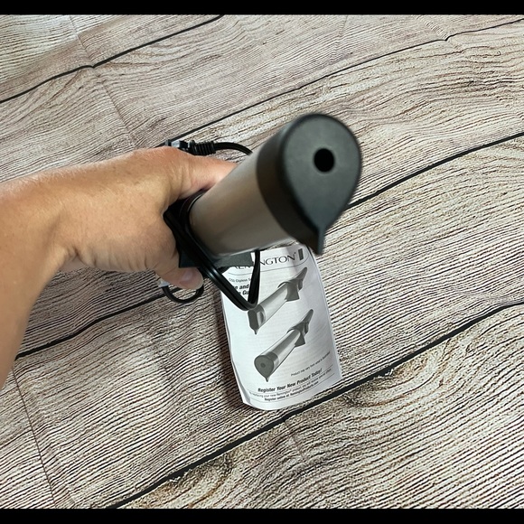 EUC Remington tear-drop barrel curling wand - Picture 2 of 2